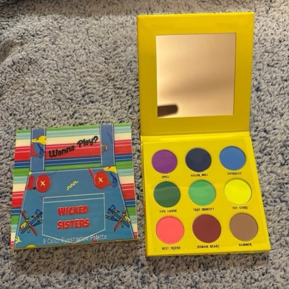 9-Color Eyeshadow Palette